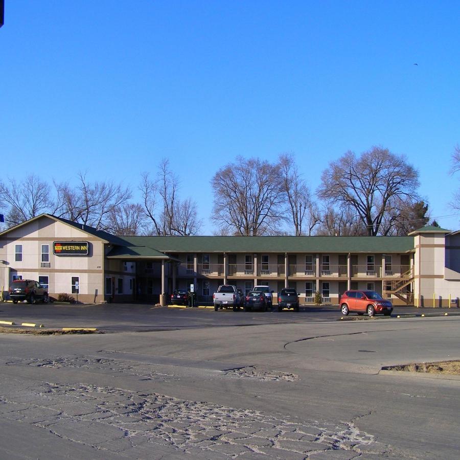 First Western Inn Caseyville Екстер'єр фото