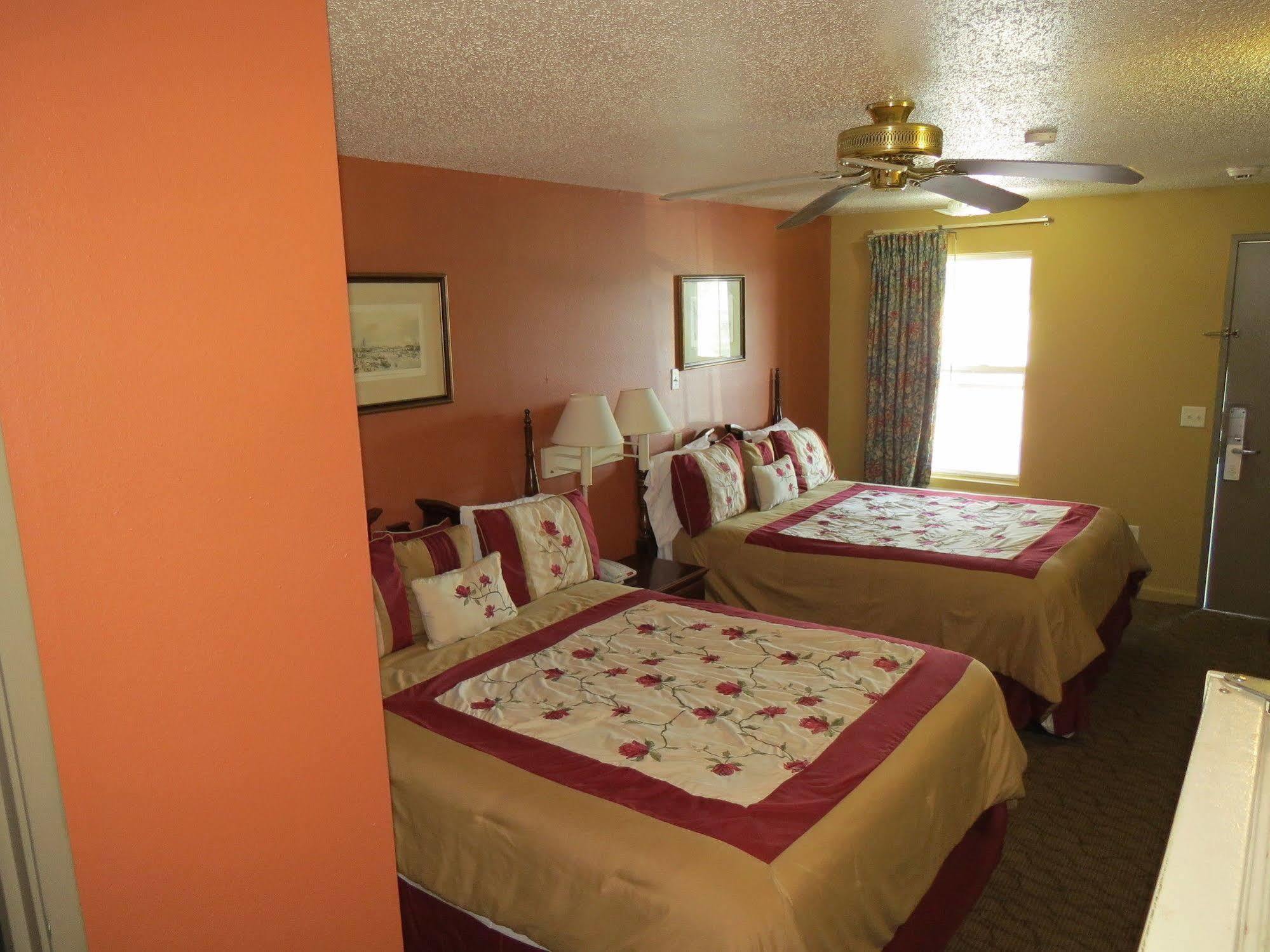 First Western Inn Caseyville Екстер'єр фото