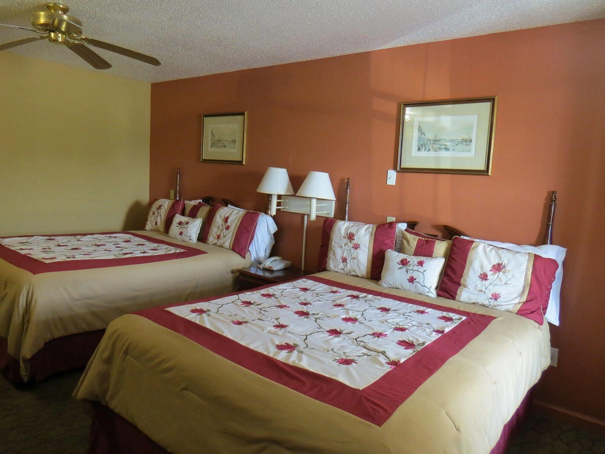 First Western Inn Caseyville Екстер'єр фото