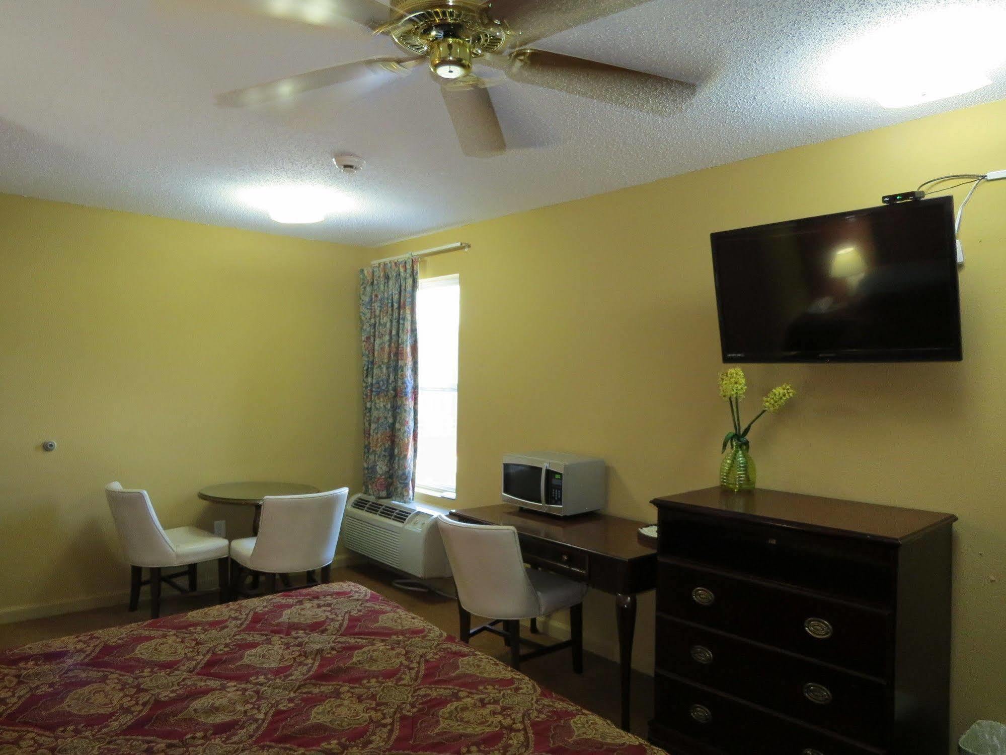 First Western Inn Caseyville Екстер'єр фото